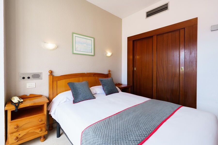 Oyo Hotel Costa Andaluza Motril Exteriör bild