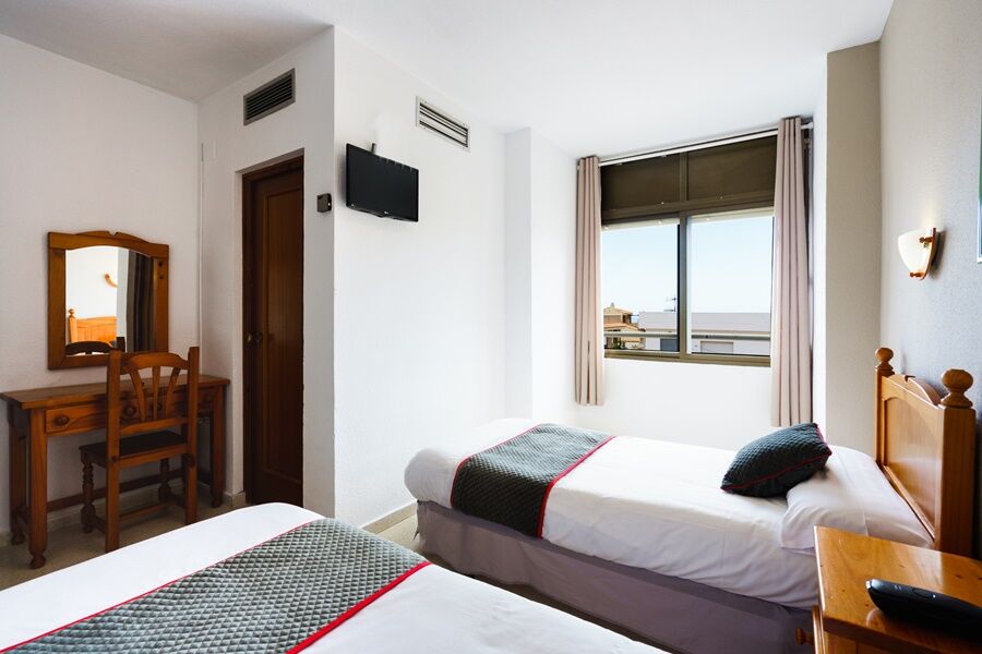 Oyo Hotel Costa Andaluza Motril Exteriör bild